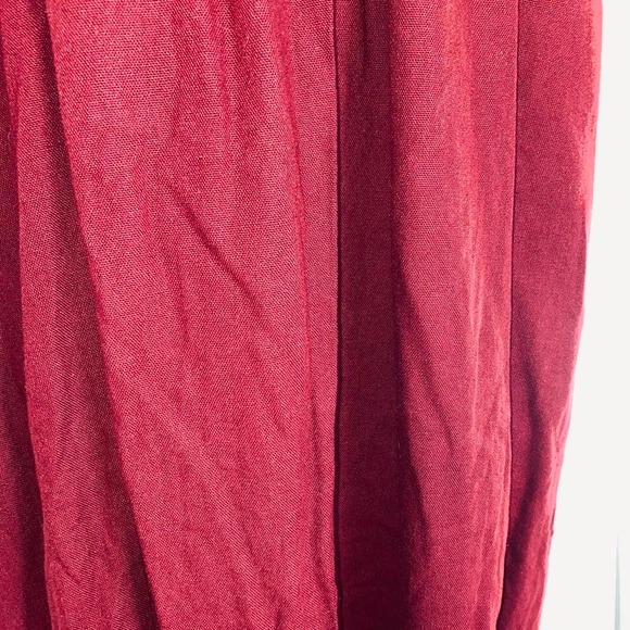 Burgundy red maxi dress with V-neck - Picture 5 of 7
